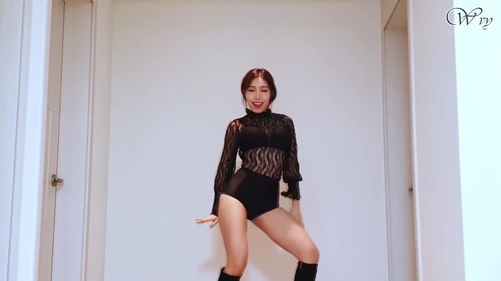 Girl Group Dance Medley(Jennie Solo,뚜두뚜두,(G)I-DLE,Sunmi,Twice,MAMAMOO,BBoom BBoom)WAVEYA