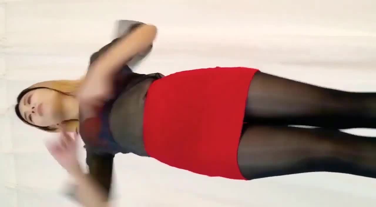 Sexy Dance 宣宣 黑色絲襪+紅色包臀裙 性感熱舞賞析