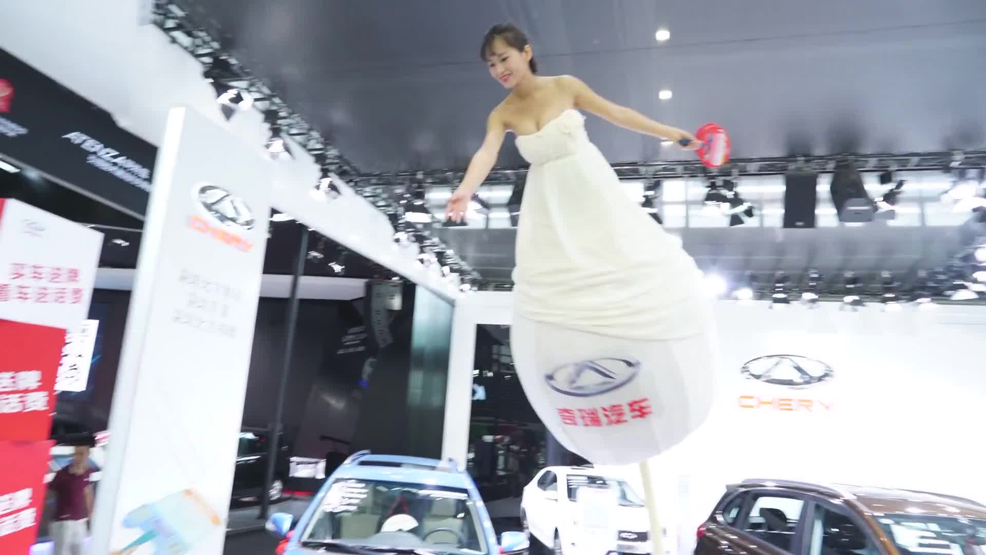 深圳車展 2015 – 飛躍的事業線 – 奇瑞汽車 Chery Automobile