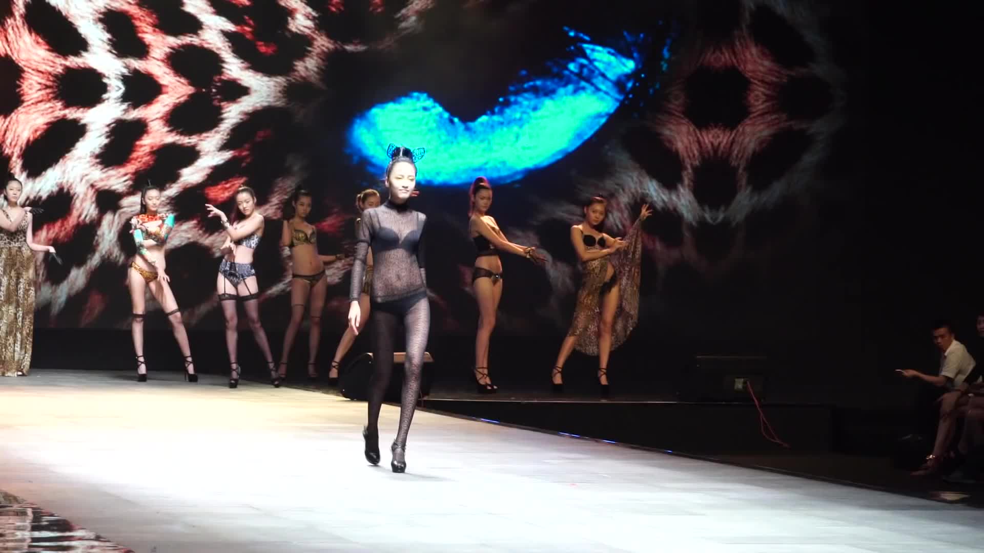 深圳內衣展 SIUF 2015 – 布廸設計 Body Style Lingerie Fashion Show (2)