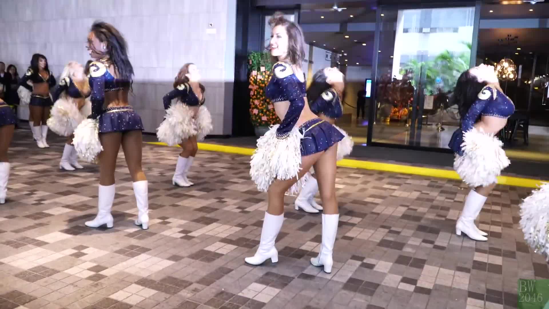 Los Angeles Rams Cheerleader – Performance 2 @ Pentahotel Hong Kong, Kowloon
