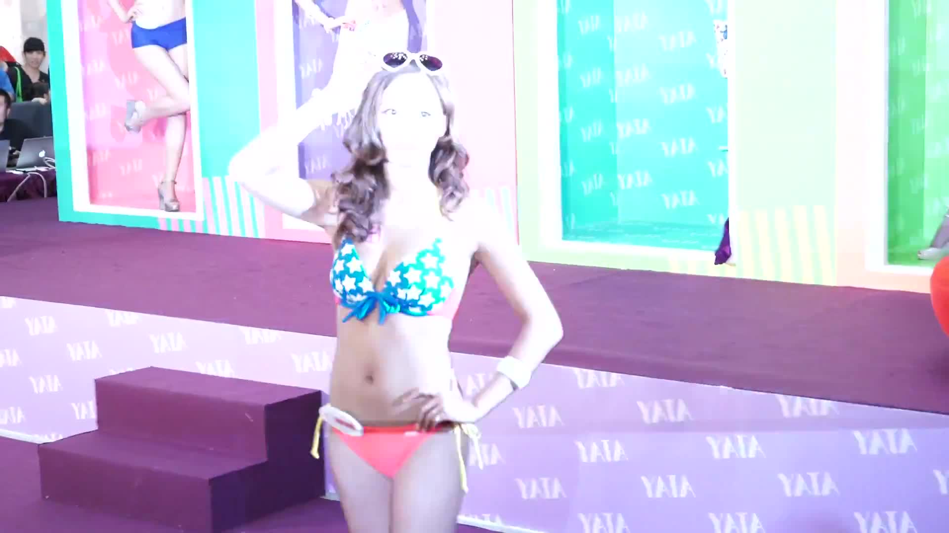 歐陽巧瑩 Tammy – Catwalk 02 @ YATA Dolly Summer 2015泳衣Show