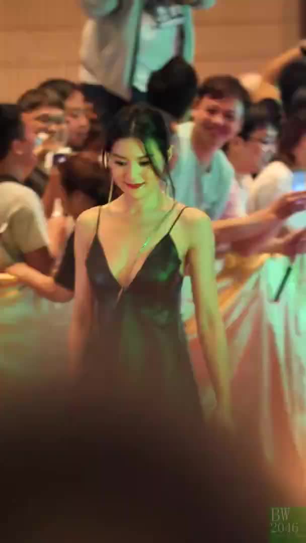 周秀娜 Chrissie Chau - 粉絲區紅地氈 @ 香港電影金像獎頒獎典禮